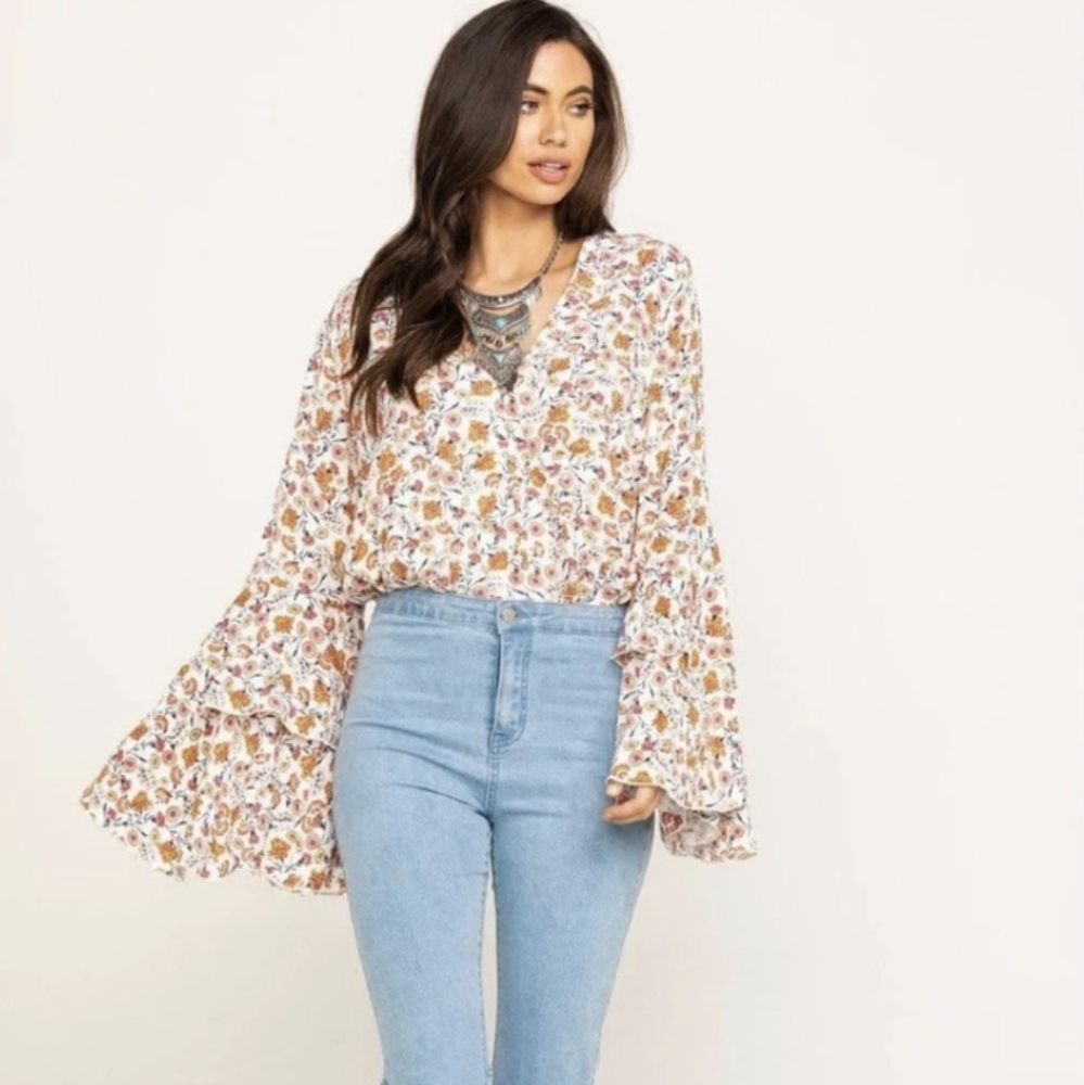 Intimately Free People She's Dainty Floral Bell Sleeve Bodysuit Size XS EUC